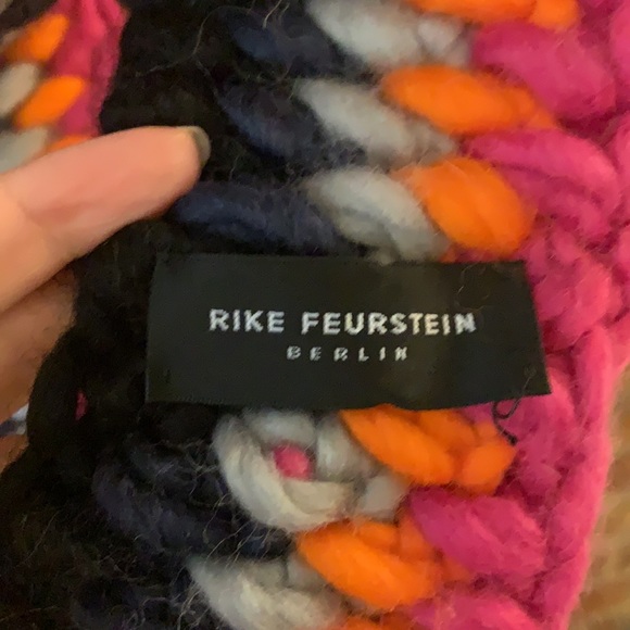 Super rare Rike Feurstein Berlin knit scarf - Picture 3 of 5